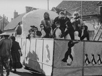 CARNAVAL 1956   "Char des pingouins"